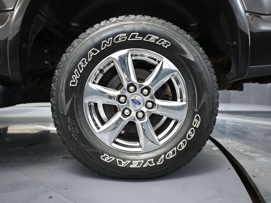 Used 2020 Ford F150 Lariat w/ Equipment Group 502A Luxury image 16