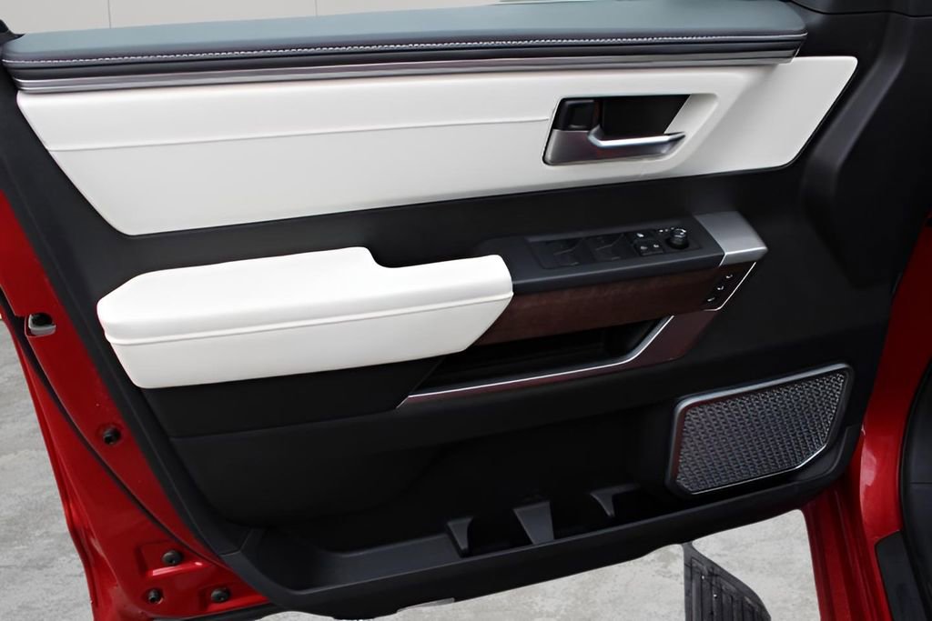 Used 2023 Toyota Sequoia Capstone image 22