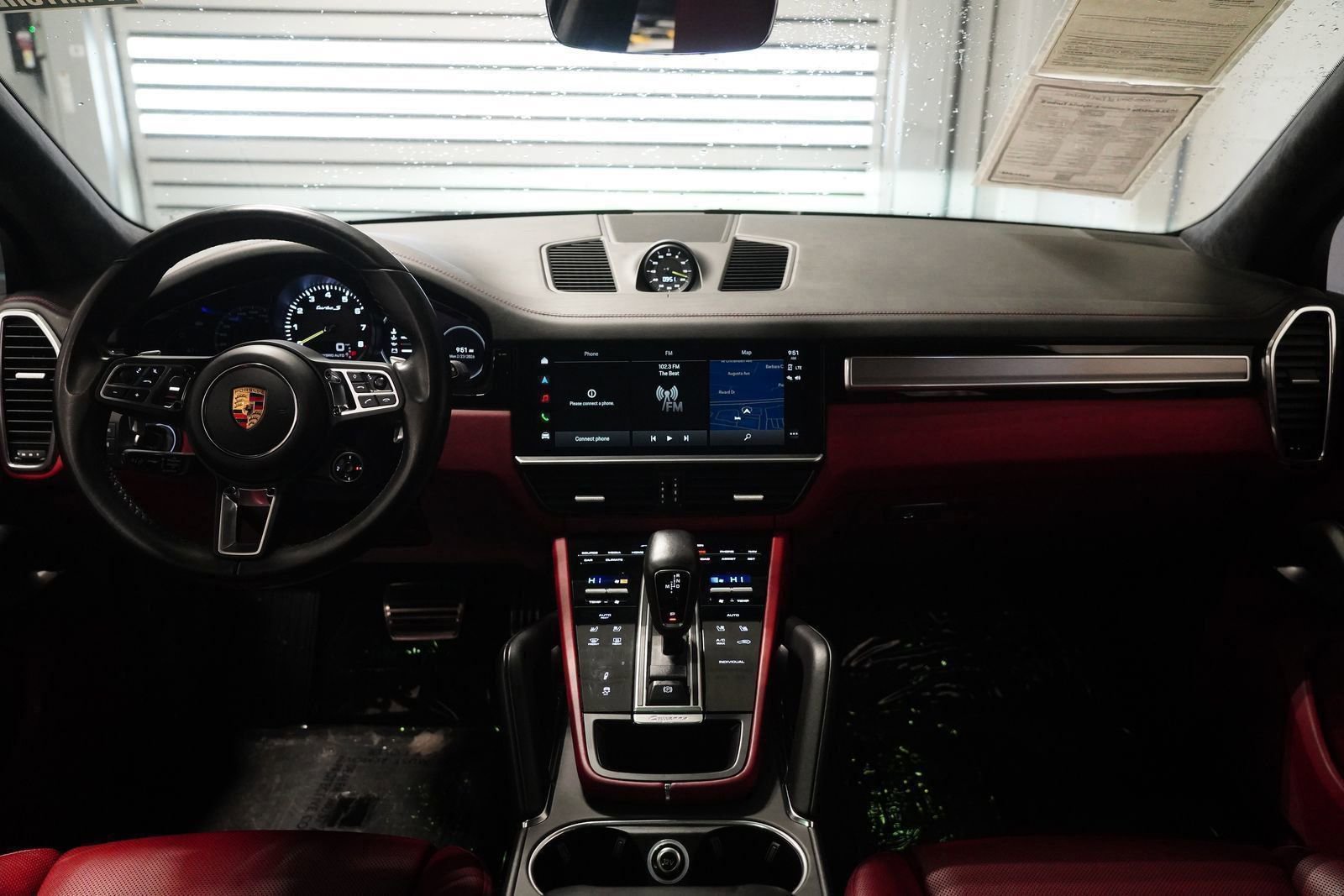 Used 2022 Porsche Cayenne Turbo S image 15