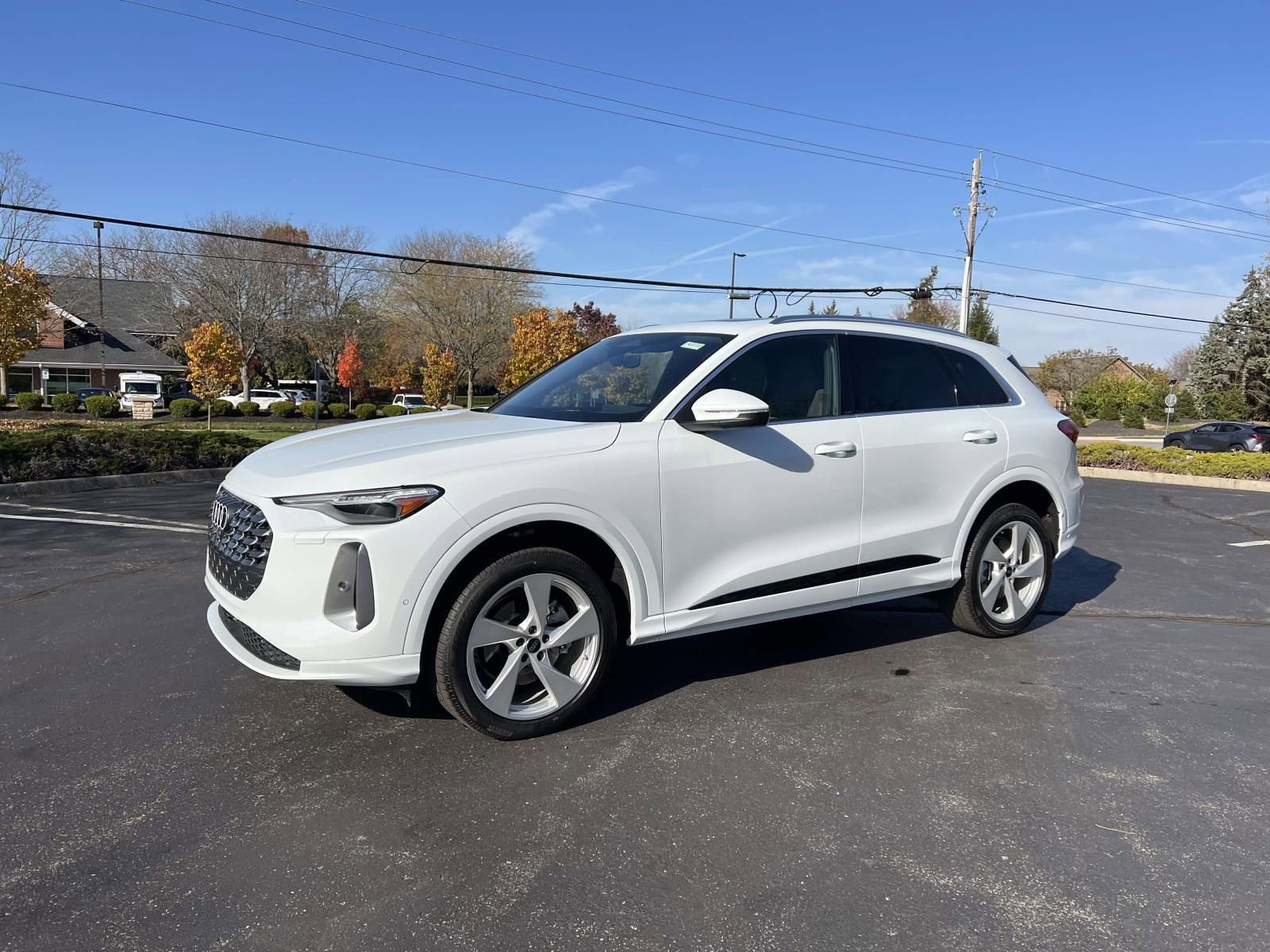 New 2025 Audi Q5 Premium Plus image 3