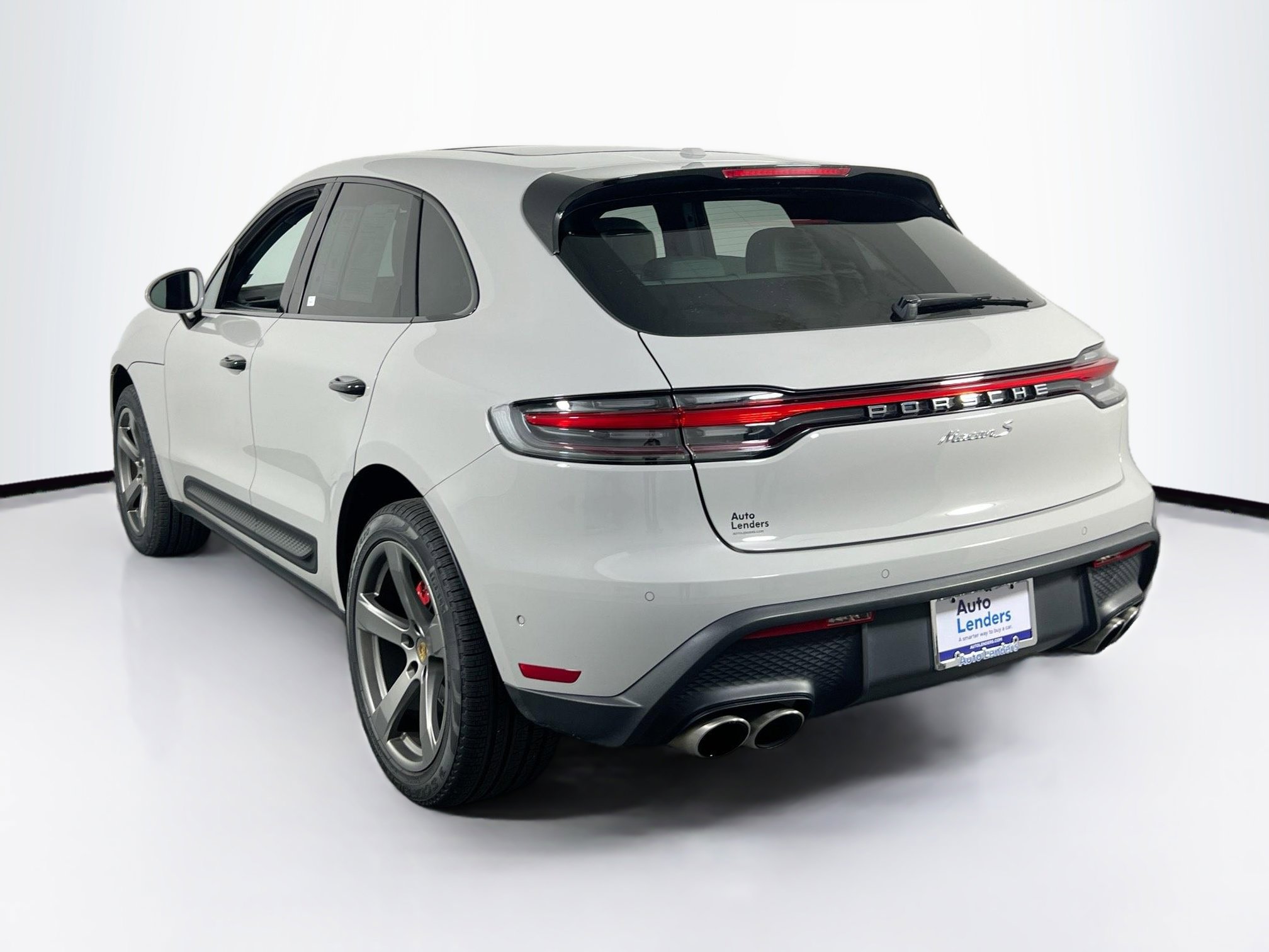 Used 2023 Porsche Macan S image 7