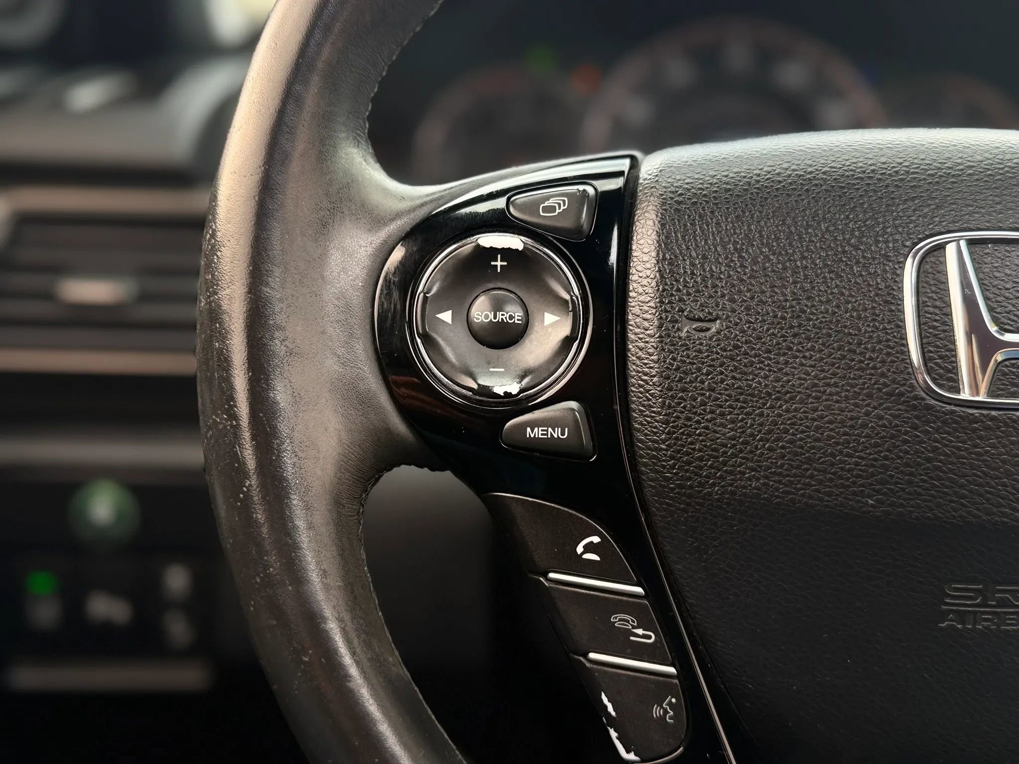 Used 2016 Honda Accord Touring image 32