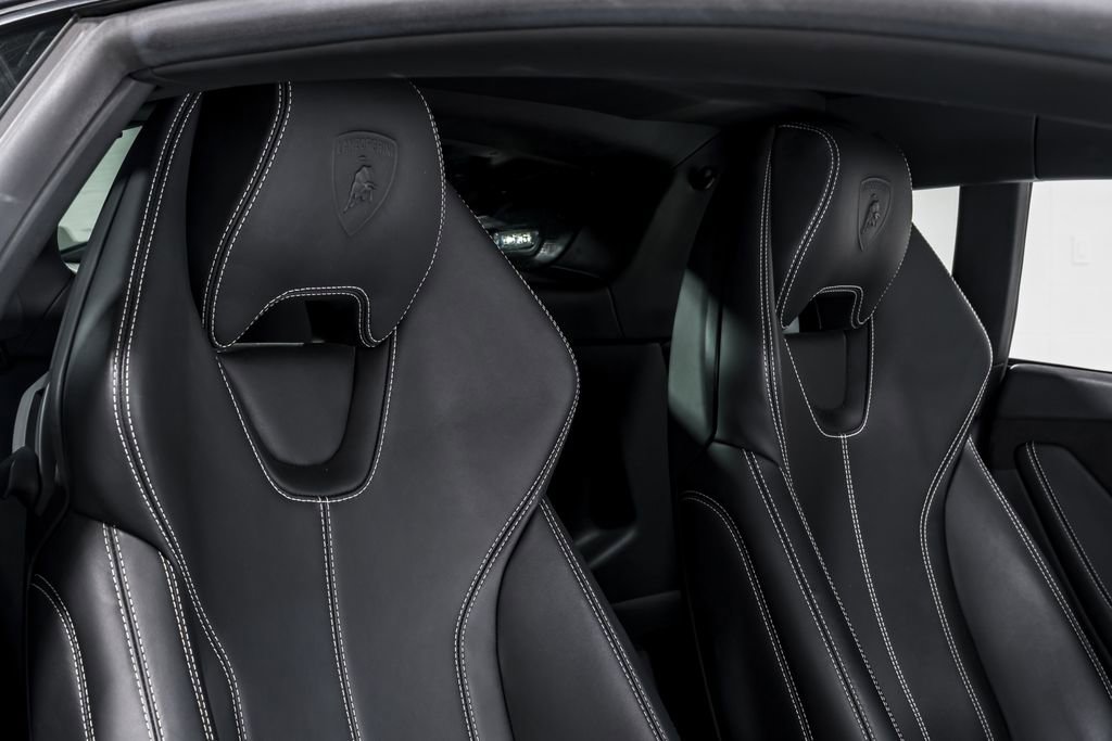 Used 2018 Lamborghini Huracan LP 580-2 image 34