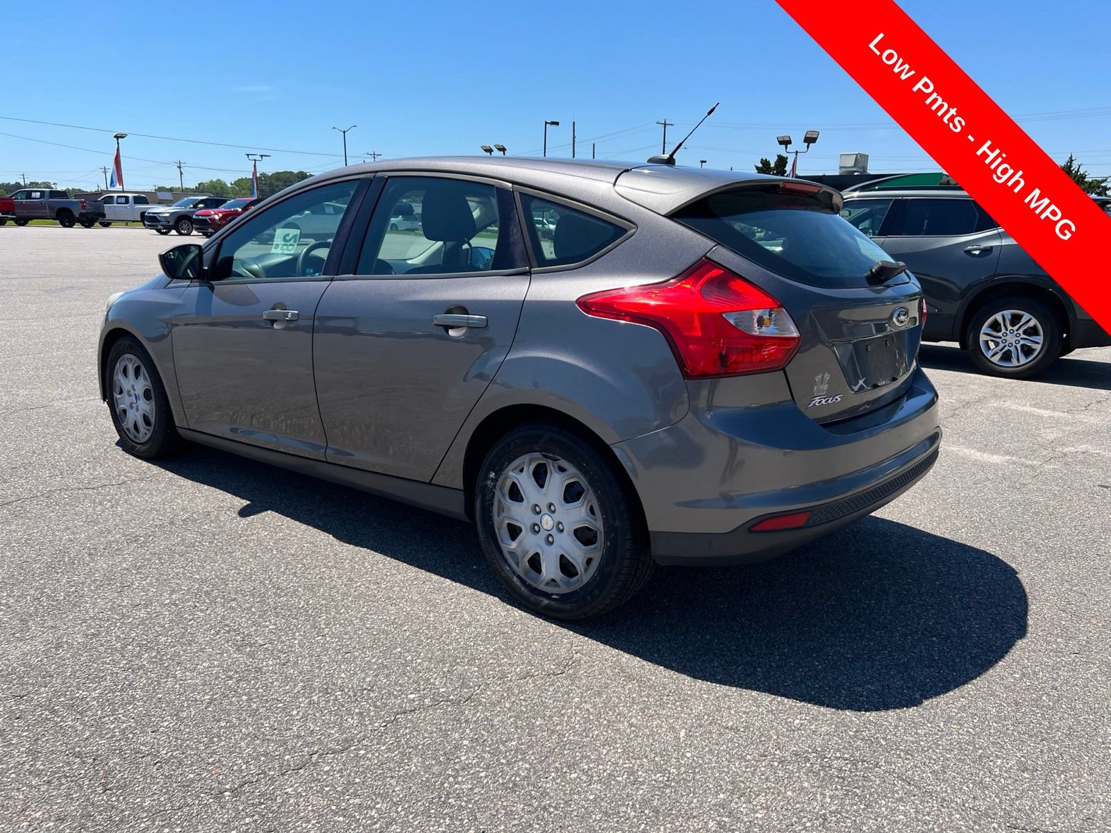 Used 2012 Ford Focus SE FWD image 3