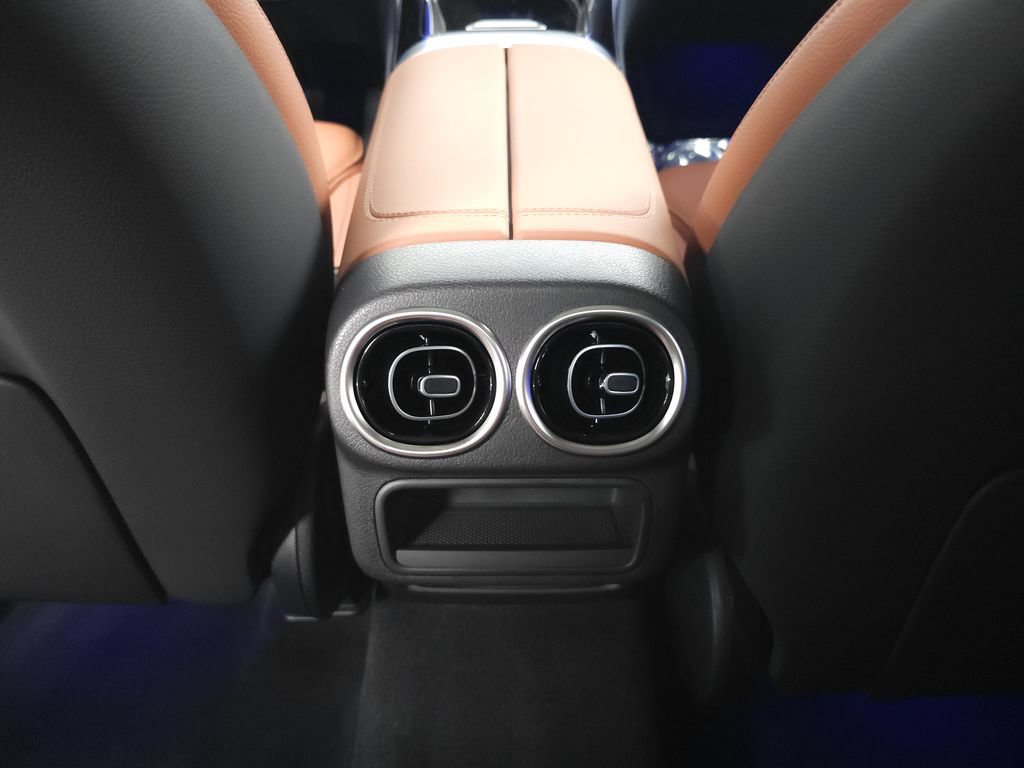 Certified 2026 Mercedes-Benz GLC 300 4MATIC image 28
