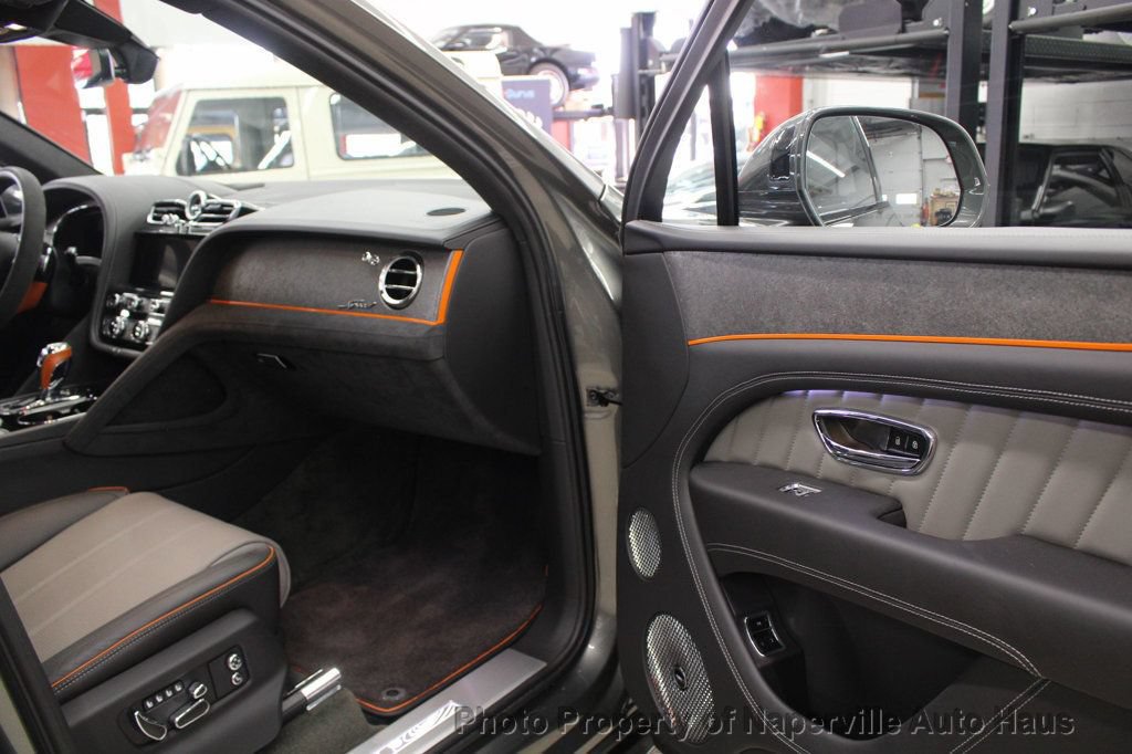 Used 2022 Bentley Bentayga Speed AWD/4WD image 44