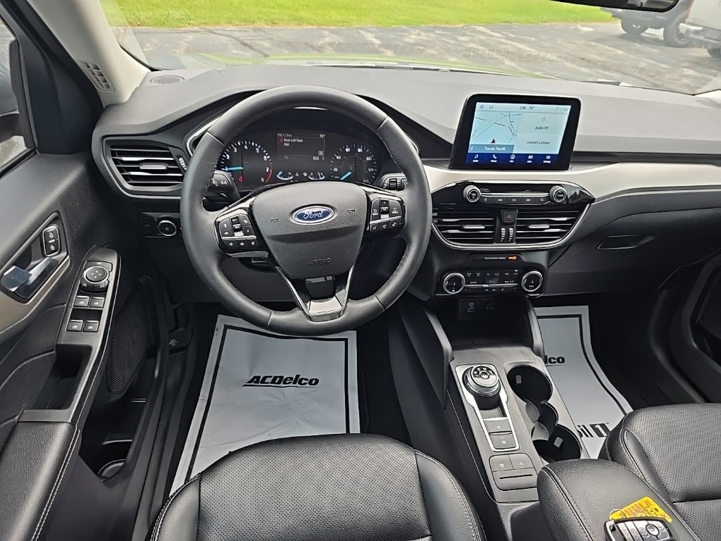 Used 2022 Ford Escape SEL image 6