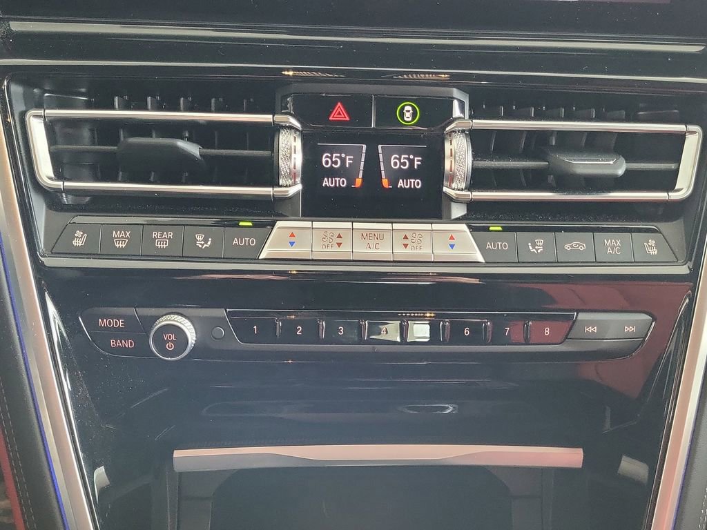 Used 2025 BMW M850i xDrive image 26