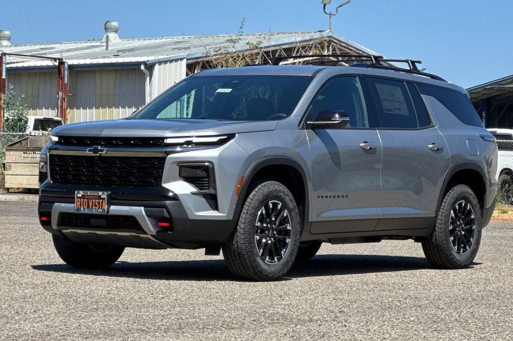 New 2026 Chevrolet Traverse Z71 w/ Enhanced Driving Package AWD/4WD image 8
