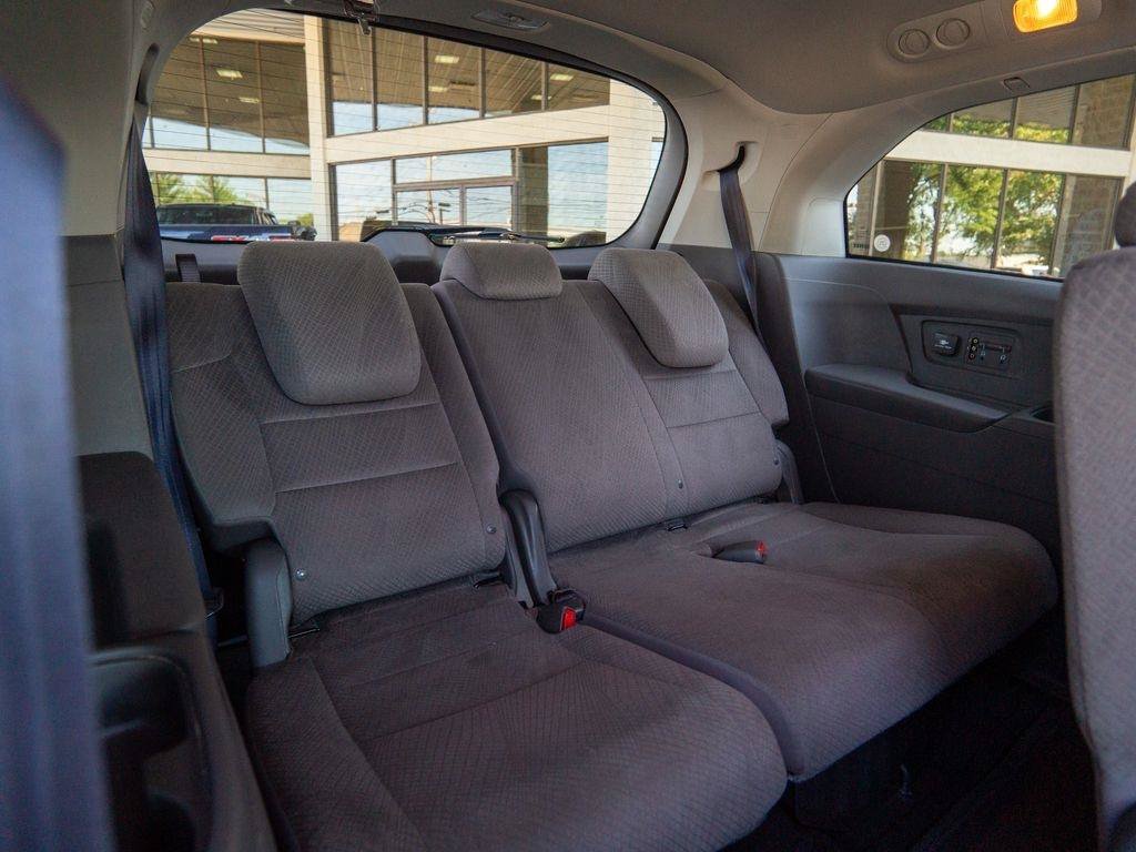 Used 2016 Honda Odyssey SE image 32