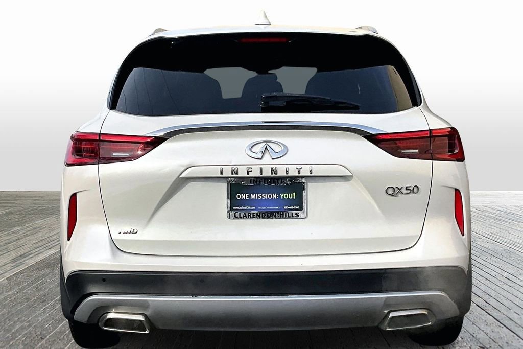 Used 2019 INFINITI QX50 Essential w/ Premium Heat Package image 7