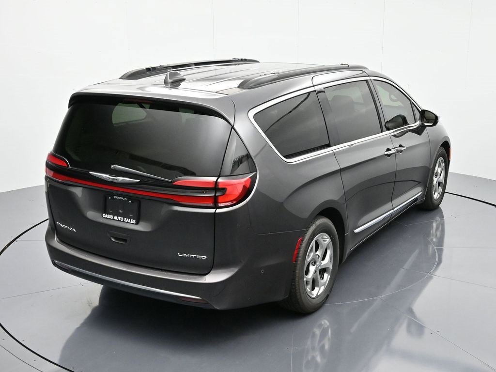 Used 2022 Chrysler Pacifica Limited image 33