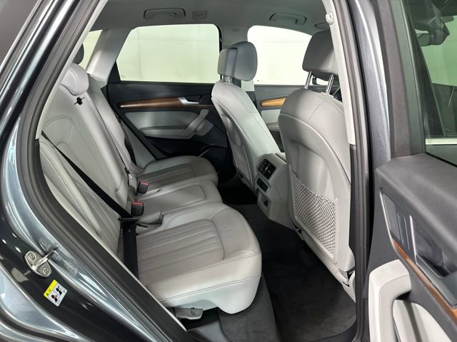 Used 2022 Audi Q5 2.0T Premium image 27