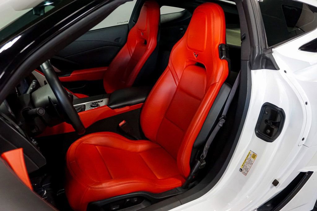 Used 2015 Chevrolet Corvette Z06 w/ Z07 Performance Package image 10