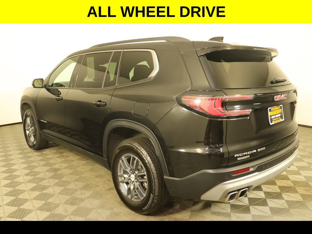 Used 2025 GMC Acadia Elevation image 5
