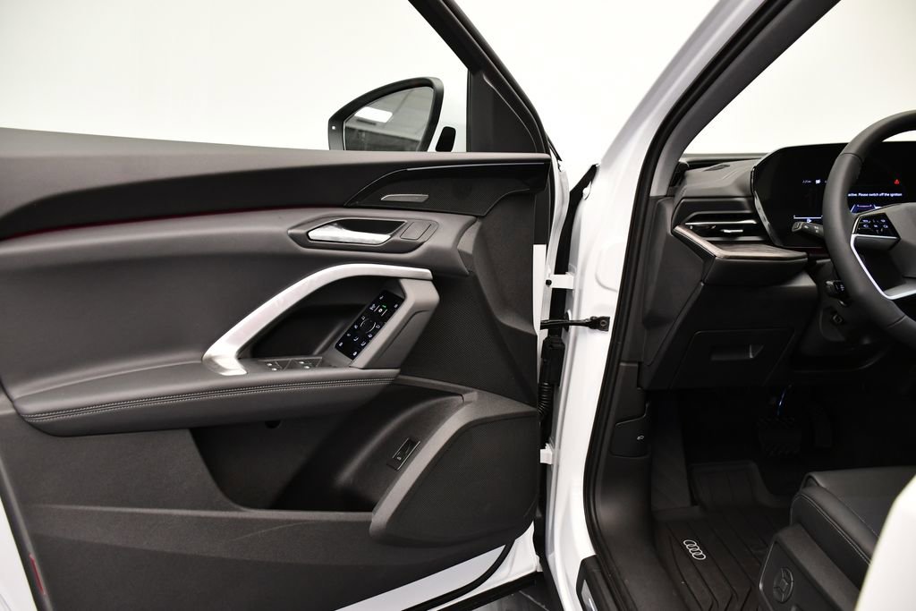 Used 2025 Audi Q5 Premium Plus w/ Premium Plus image 31