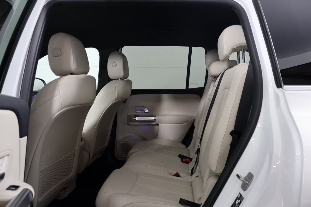 Certified 2025 Mercedes-Benz GLB 250 4MATIC image 11