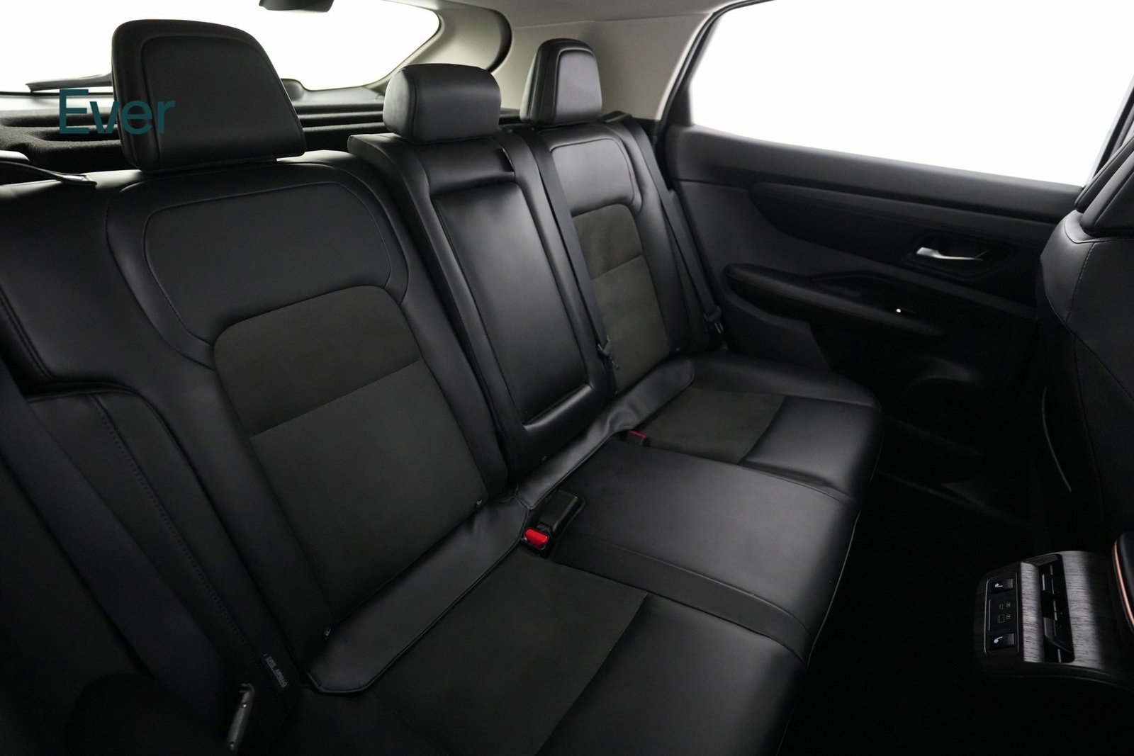 Used 2023 Nissan Ariya FWD image 10