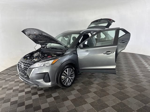 Used 2023 Nissan Kicks SV FWD image 10
