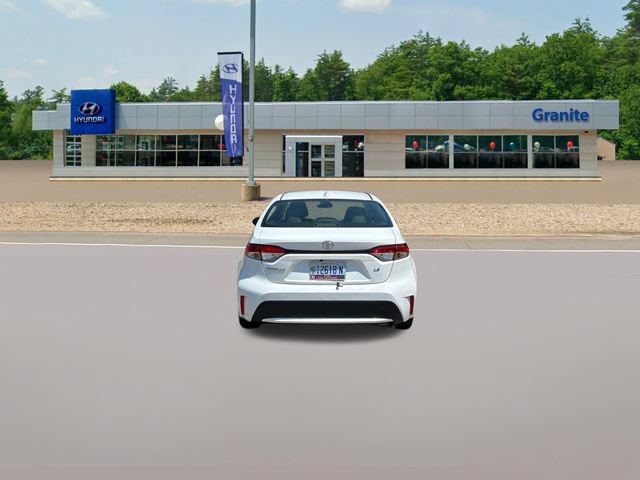 Used 2022 Toyota Corolla LE FWD image 9
