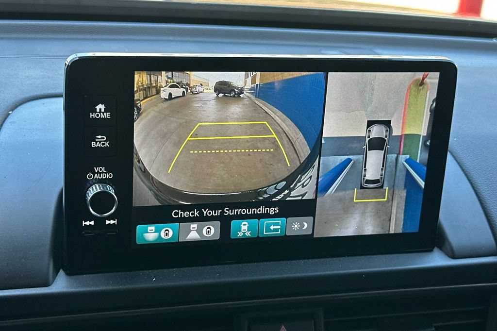 Certified 2025 Honda Pilot TrailSport image 23