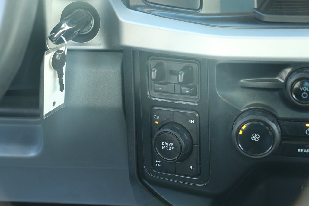 Used 2025 Ford F250 XL w/ XL Off-Road Package AWD/4WD image 18