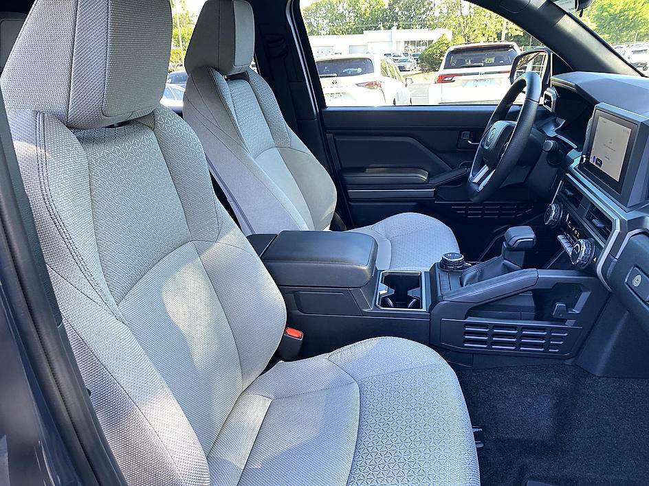 Certified 2025 Toyota 4Runner SR5 AWD/4WD image 21