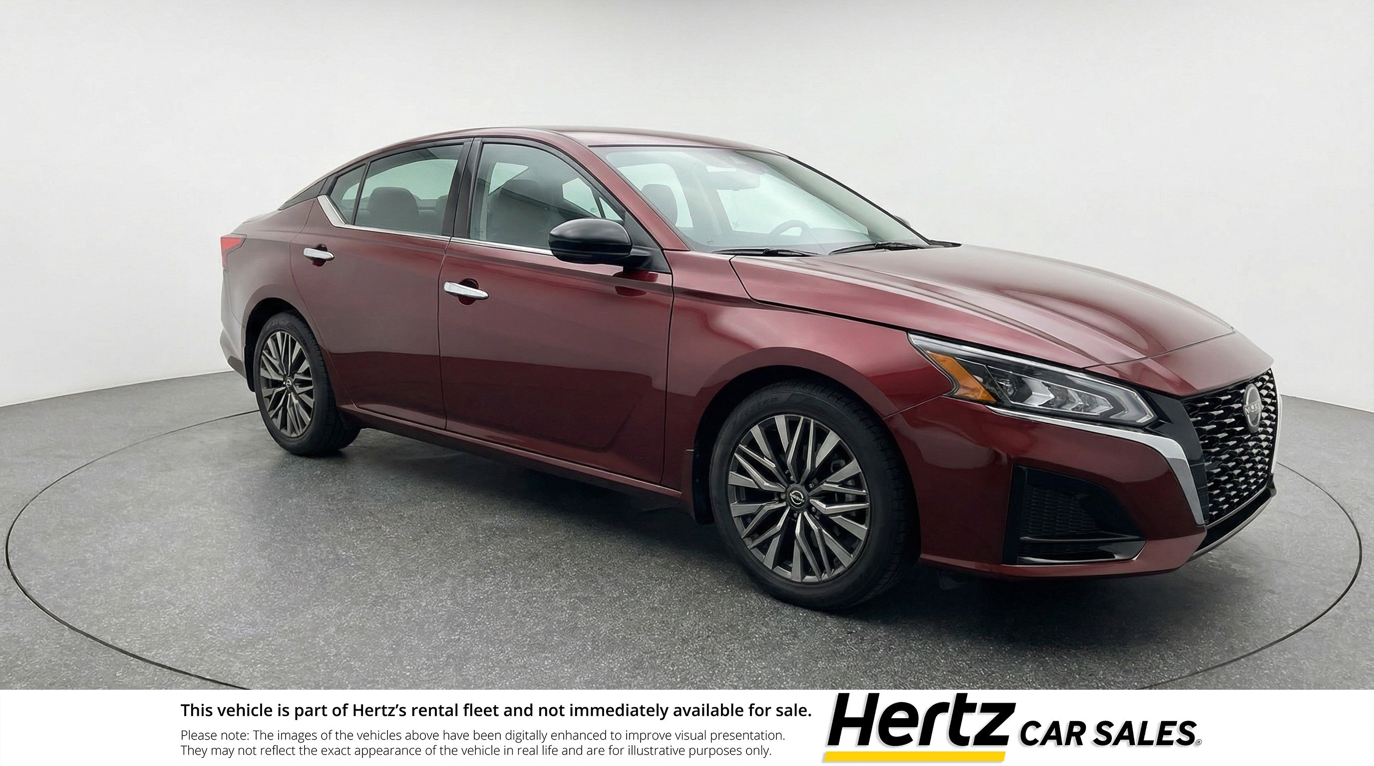 Used 2025 Nissan Altima 2.5 SV image 1