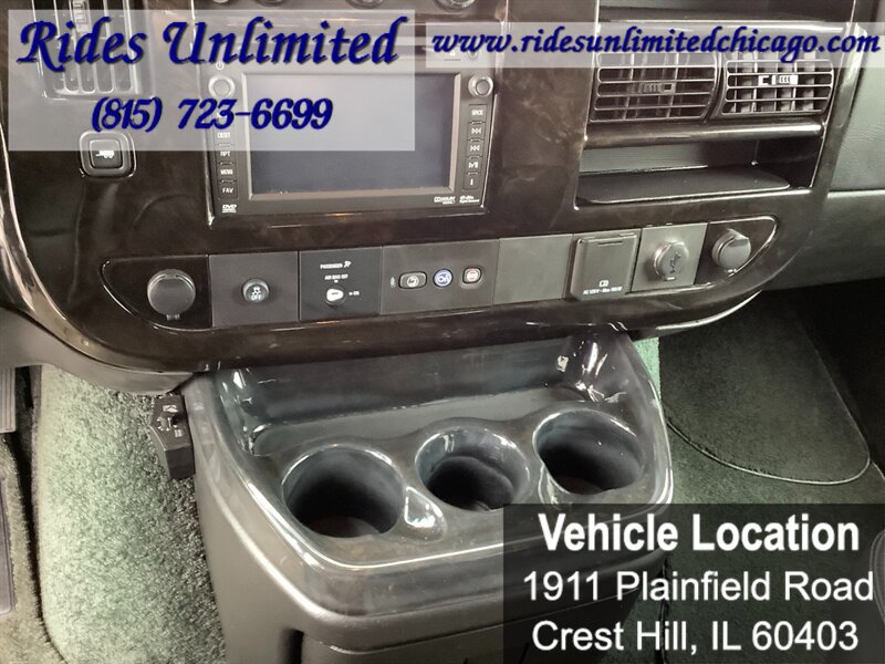 Used 2015 Chevrolet Express 2500 Extended RWD image 21