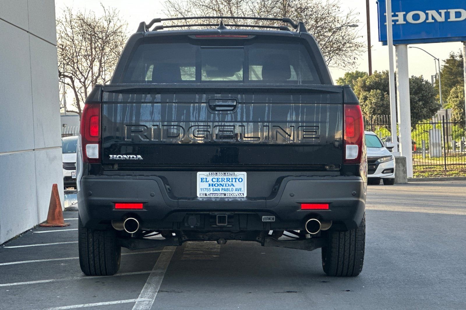 Used 2025 Honda Ridgeline Black Edition image 4