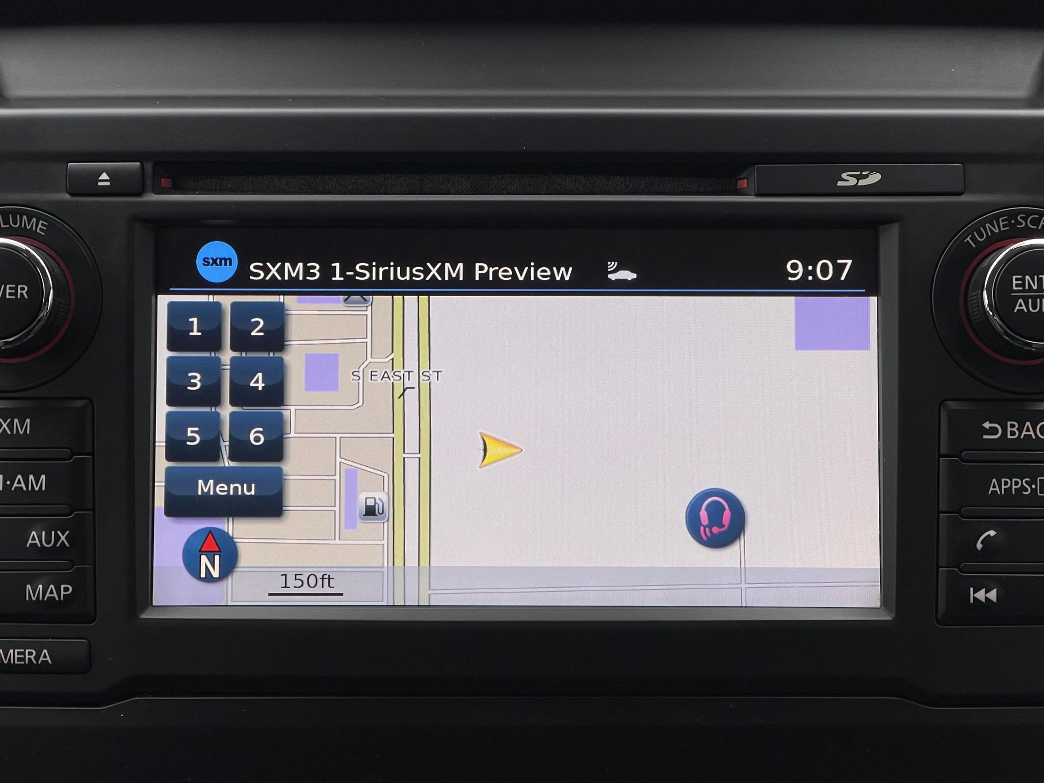 Used 2017 Nissan Titan PRO-4X w/ Pro-4x Convenience Package image 9