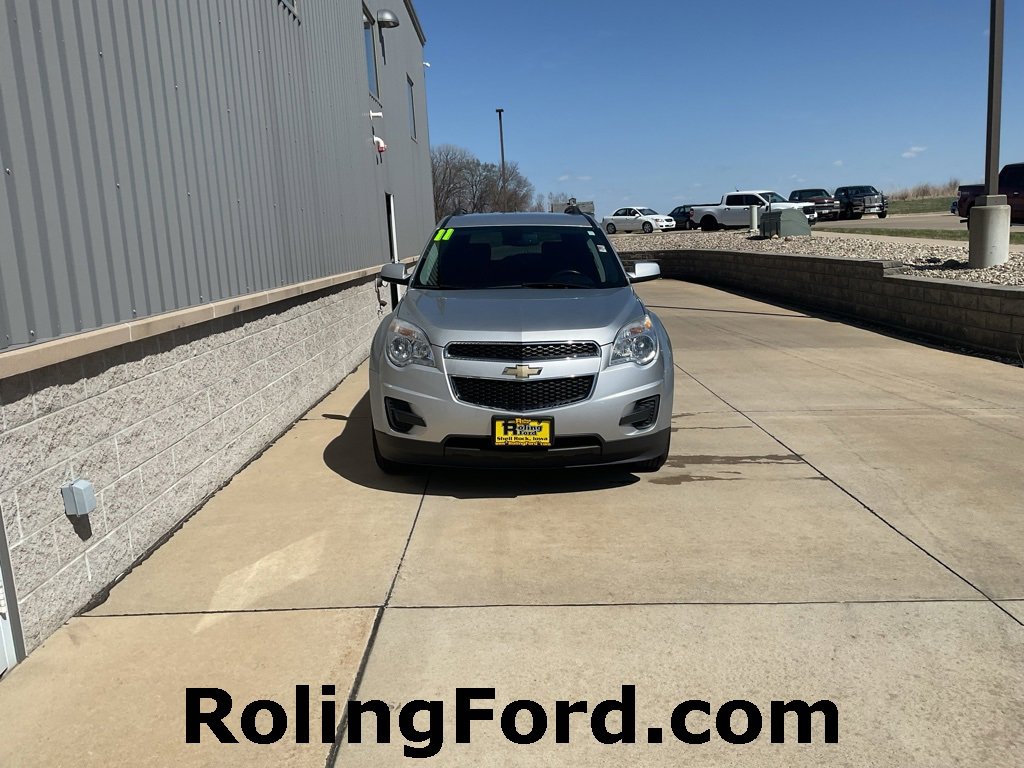 Used 2011 Chevrolet Equinox LT w/ Driver Convenience Package image 4