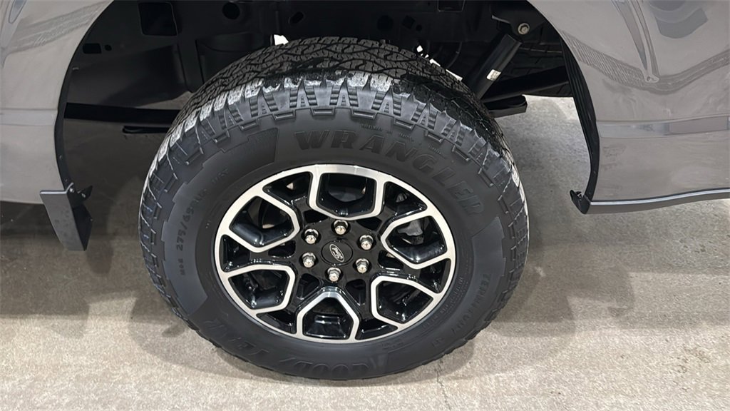 Used 2023 Ford F150 XLT w/ Equipment Group 302A High image 10