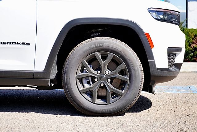 New 2025 Jeep Grand Cherokee L Altitude X image 8