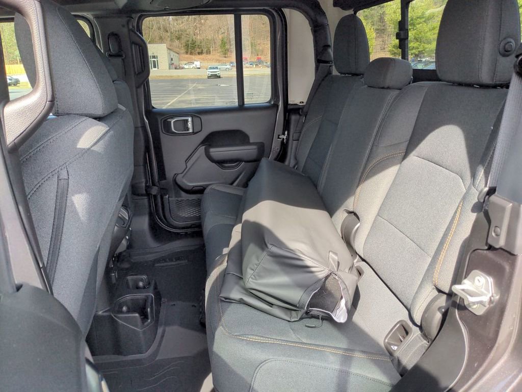 New 2025 Jeep Gladiator Willys image 22