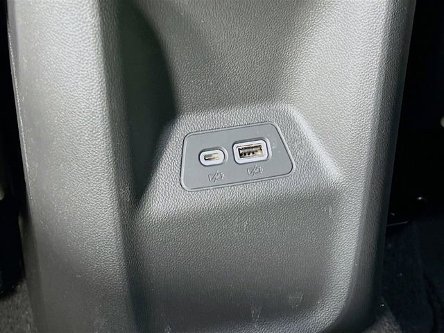 Used 2023 Buick Envision Essence w/ Sport Touring Package AWD/4WD image 34