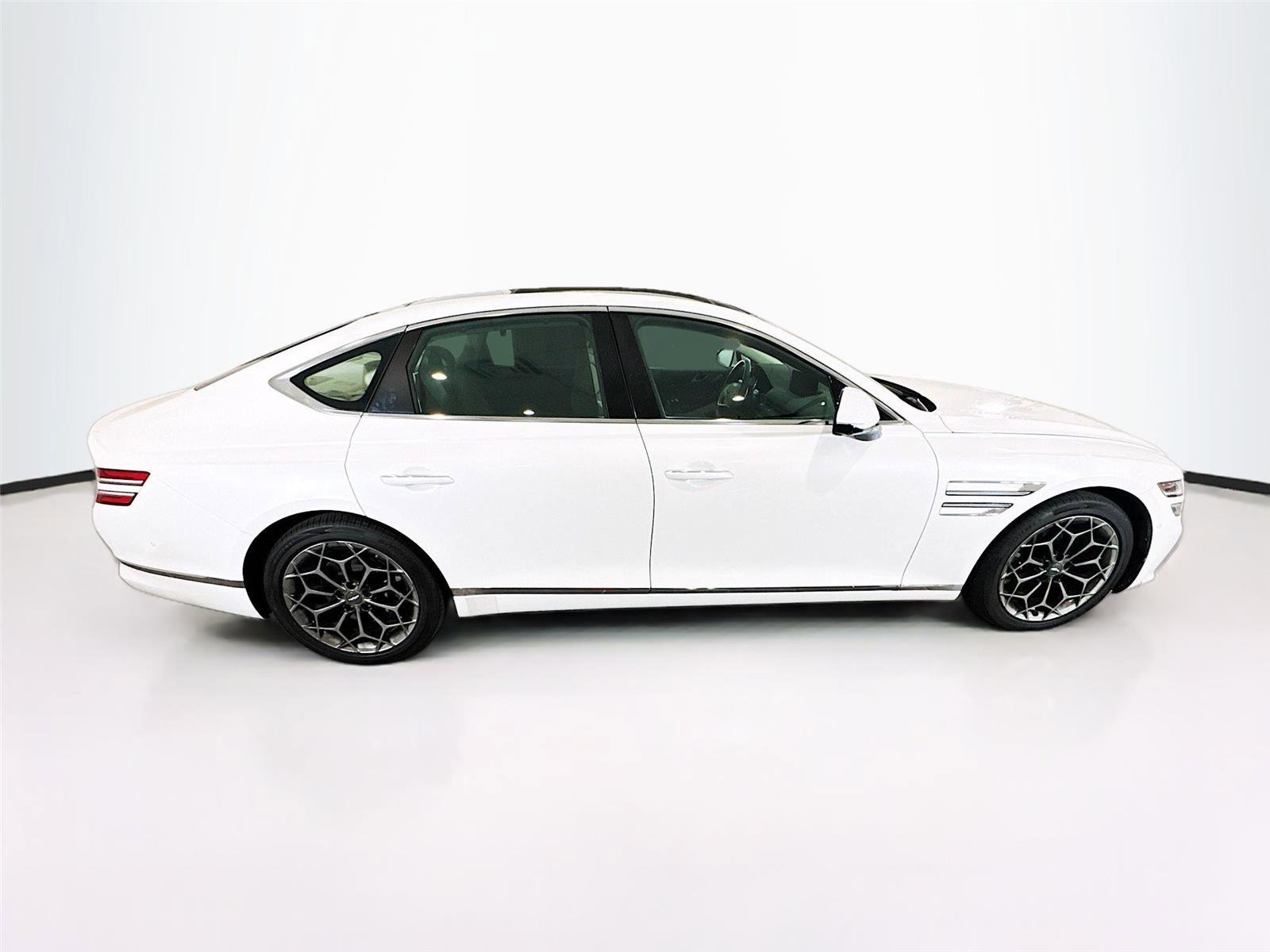 Used 2021 Genesis G80 2.5T w/ Prestige Package image 6