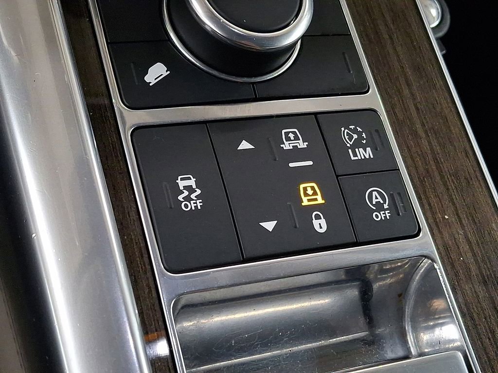 Used 2017 Land Rover Range Rover Sport HSE image 23