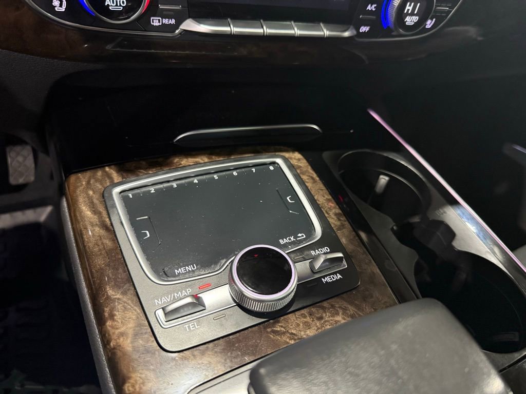 Used 2018 Audi Q7 3.0T Prestige w/ Prestige Package image 26