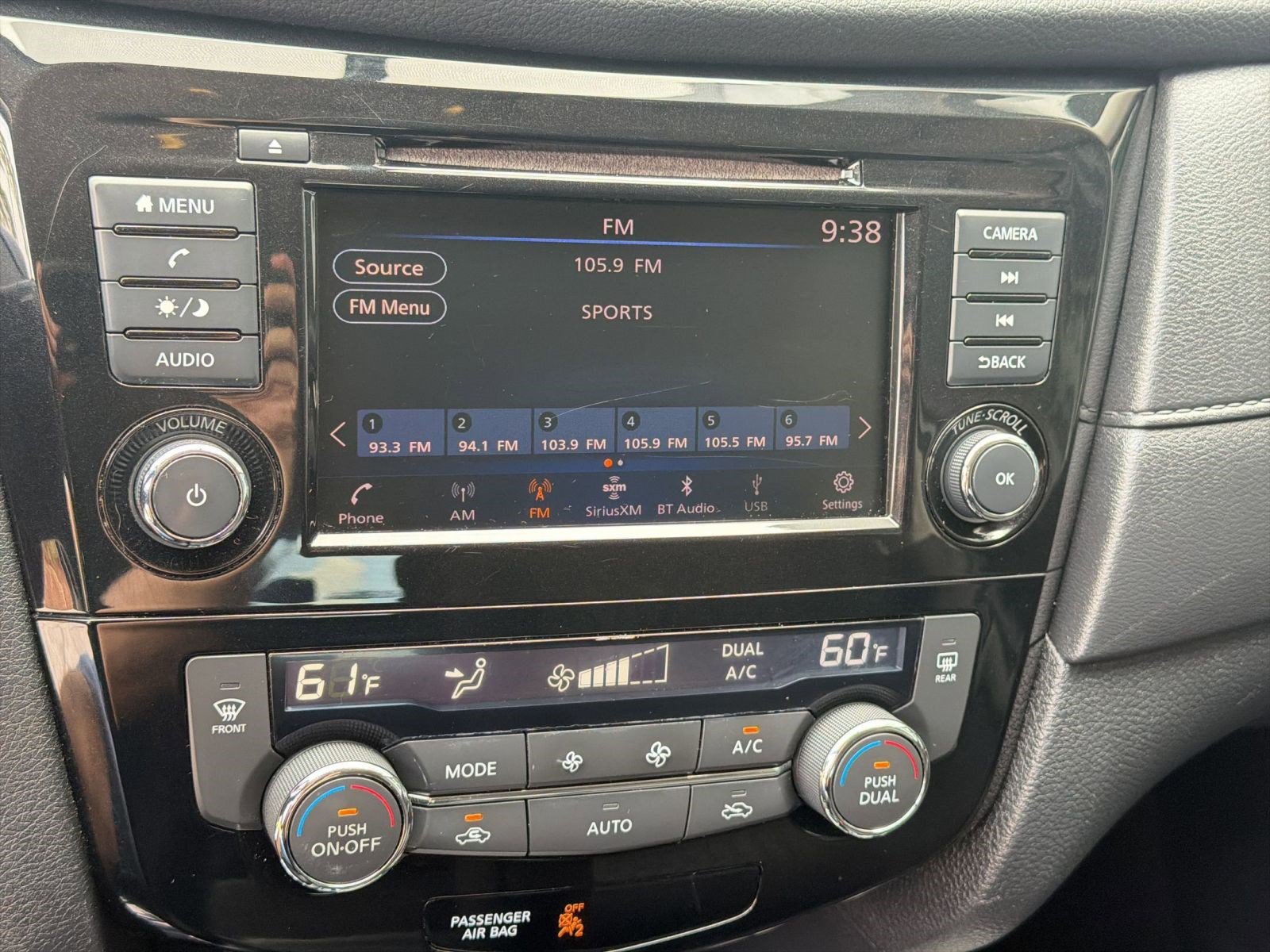 Used 2018 Nissan Rogue SV FWD image 22