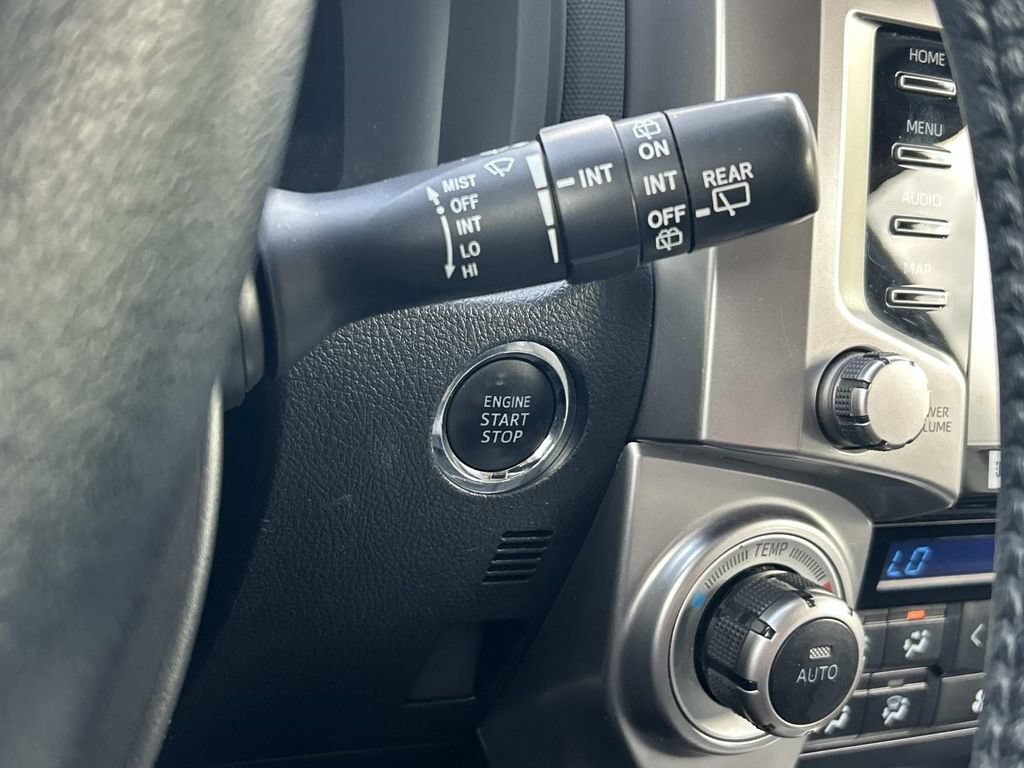 Used 2021 Toyota 4Runner Limited AWD/4WD image 35