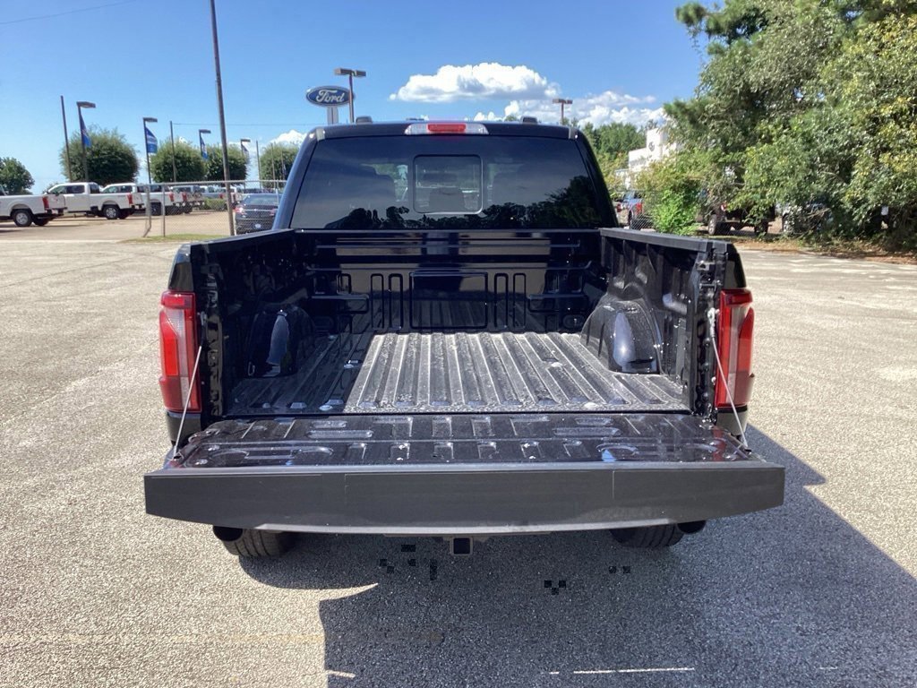 New 2025 Ford F150 Lariat w/ Equipment Group 501A Mid image 9