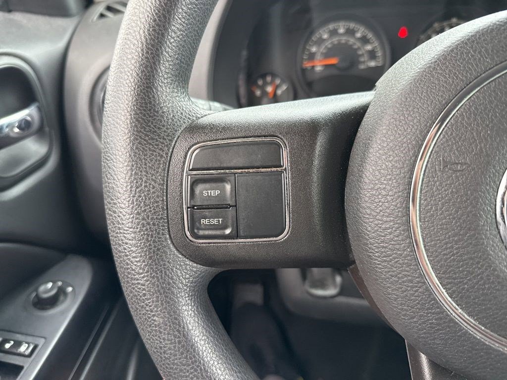 Used 2014 Jeep Patriot Sport w/ Power Value Group image 11