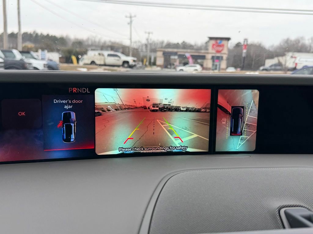 Used 2025 Lincoln Nautilus Premier image 25