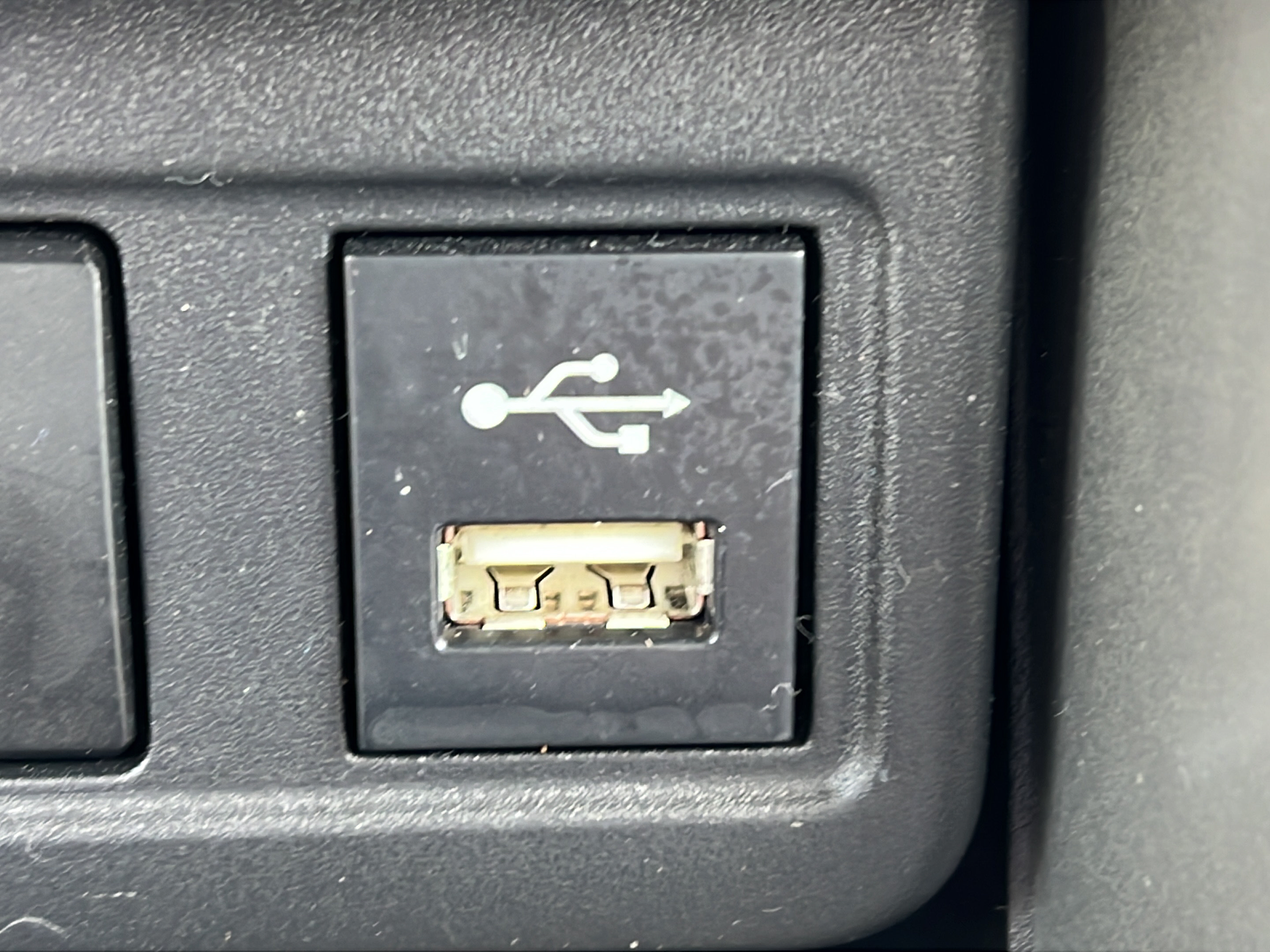 Used 2022 Toyota Corolla Cross L FWD image 17
