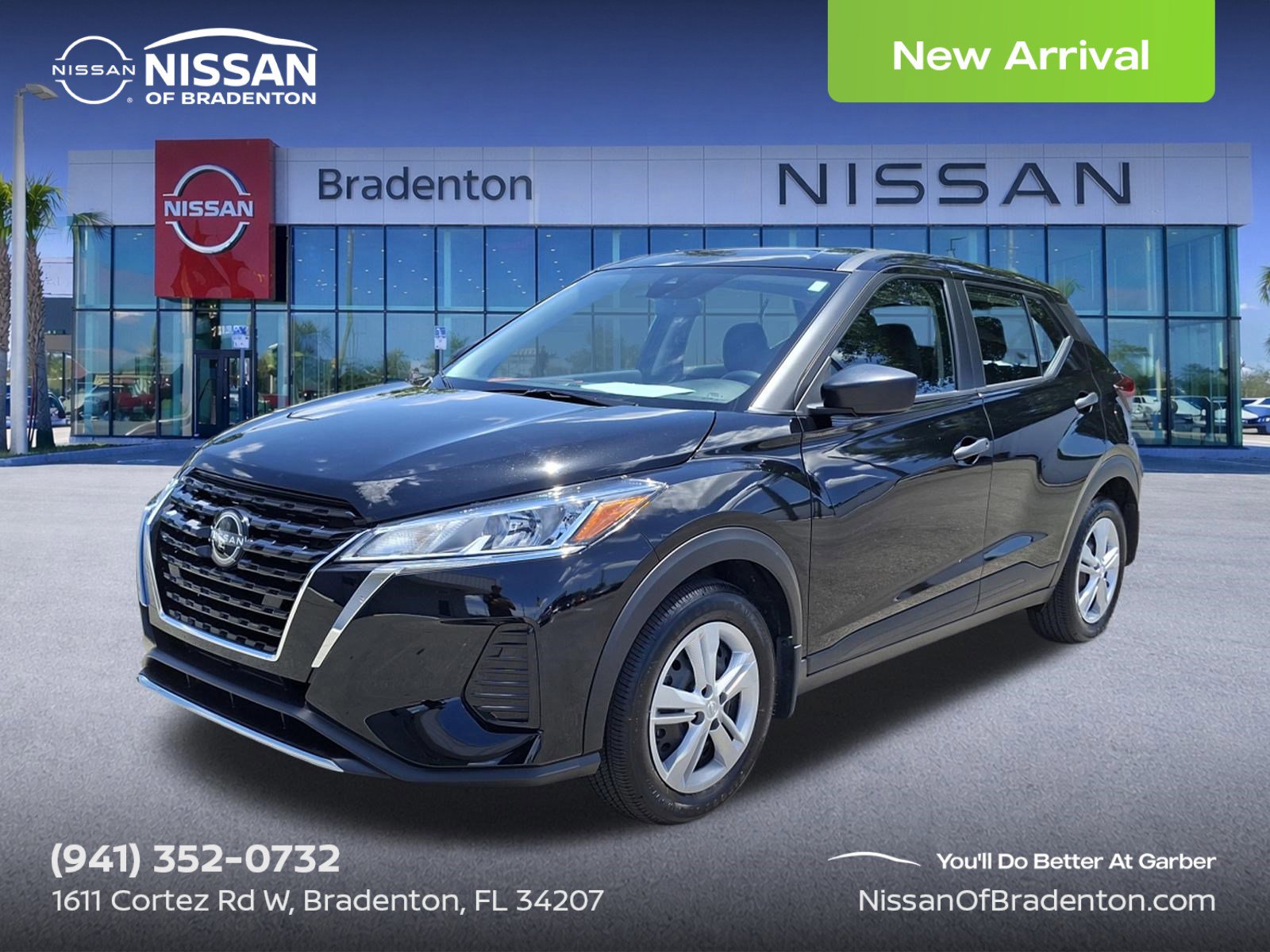 Used 2025 Nissan Kicks Play S FWD image 1