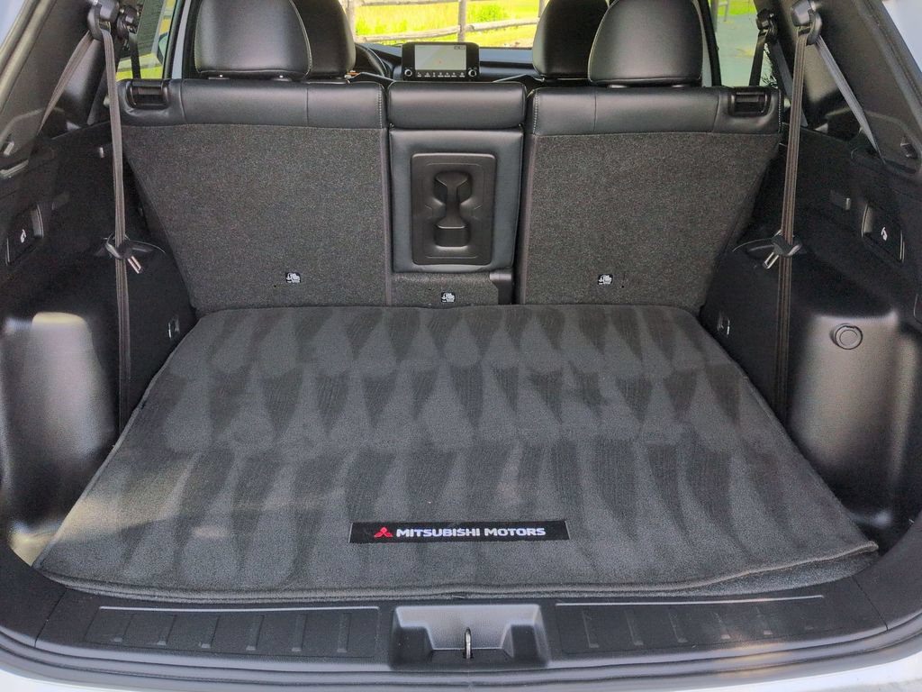 Used 2023 Mitsubishi Outlander SE Black Edition AWD/4WD image 29
