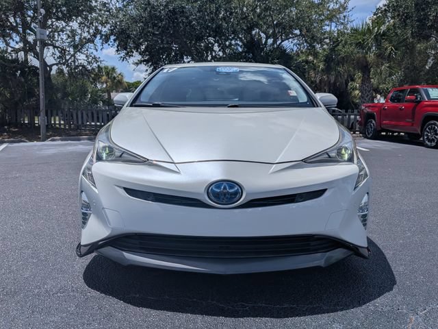 Used 2017 Toyota Prius Four Touring w/ Appearance Package FWD image 9