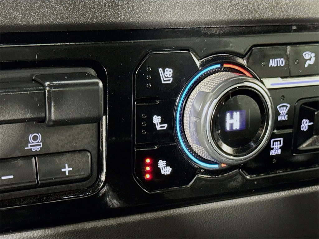 Used 2022 Chevrolet Silverado 1500 ZR2 w/ Technology Package image 19