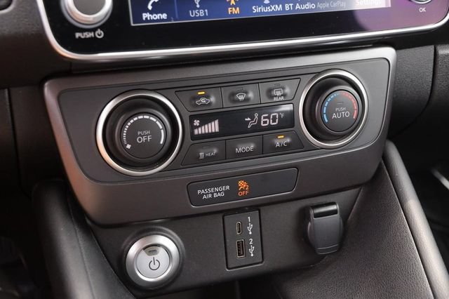 Certified 2025 Nissan Leaf S FWD image 18